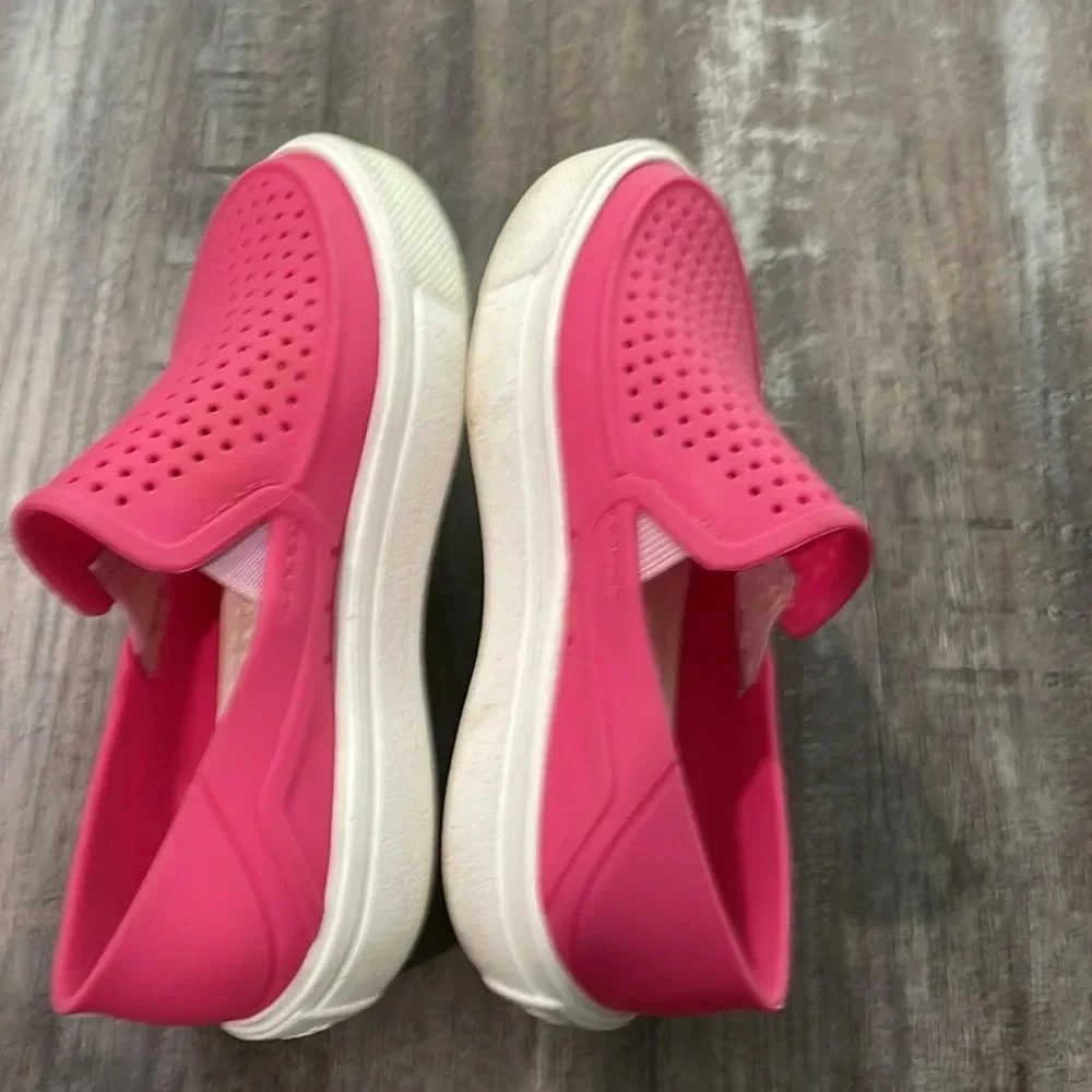 CROCS CitiLane Roka Pink Slip-on